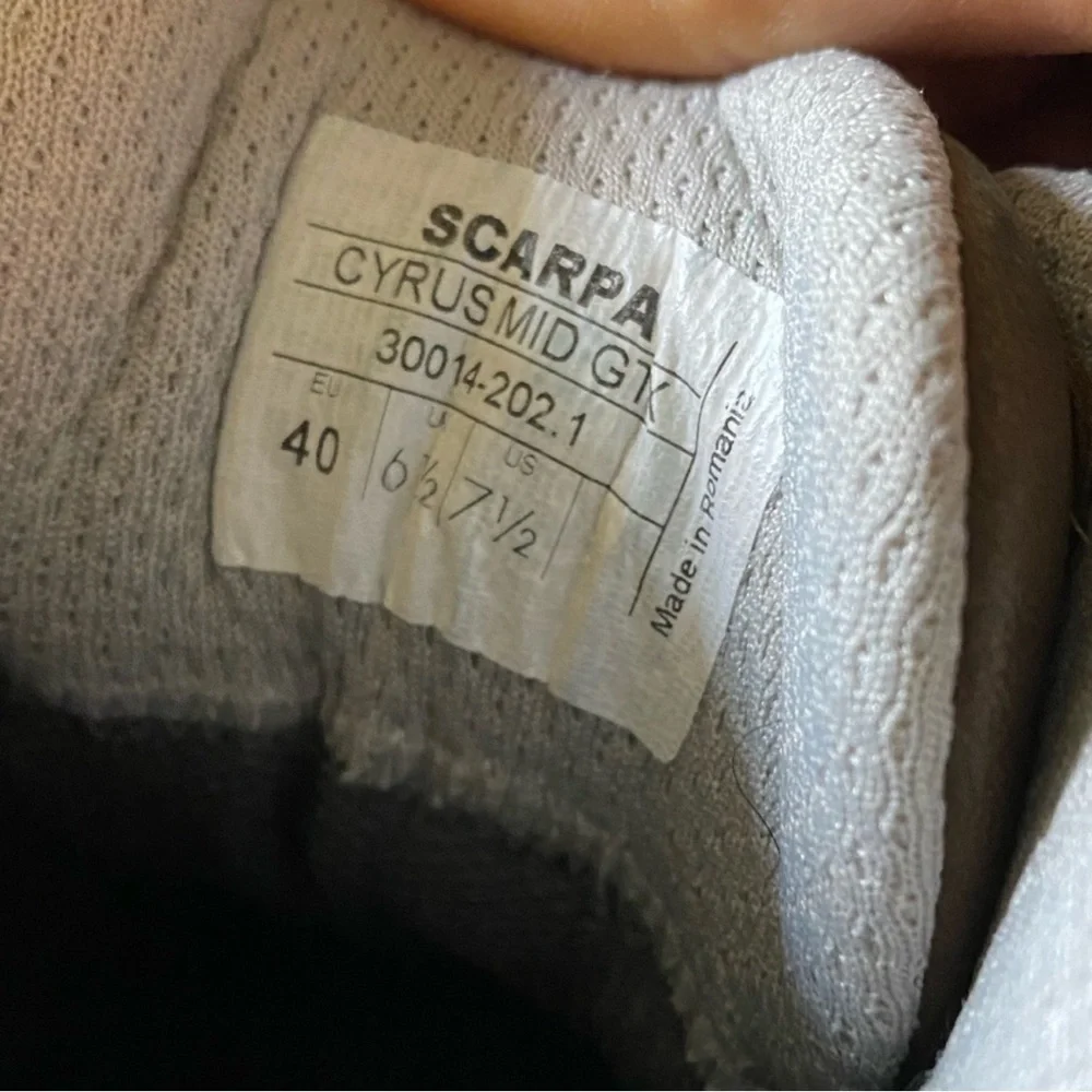 Scarpa or gore